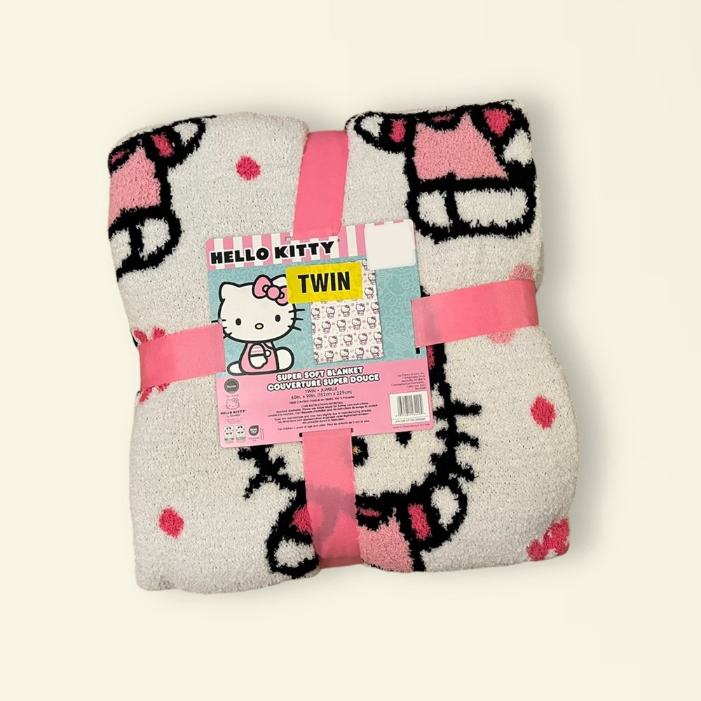 Hello kitty blanket